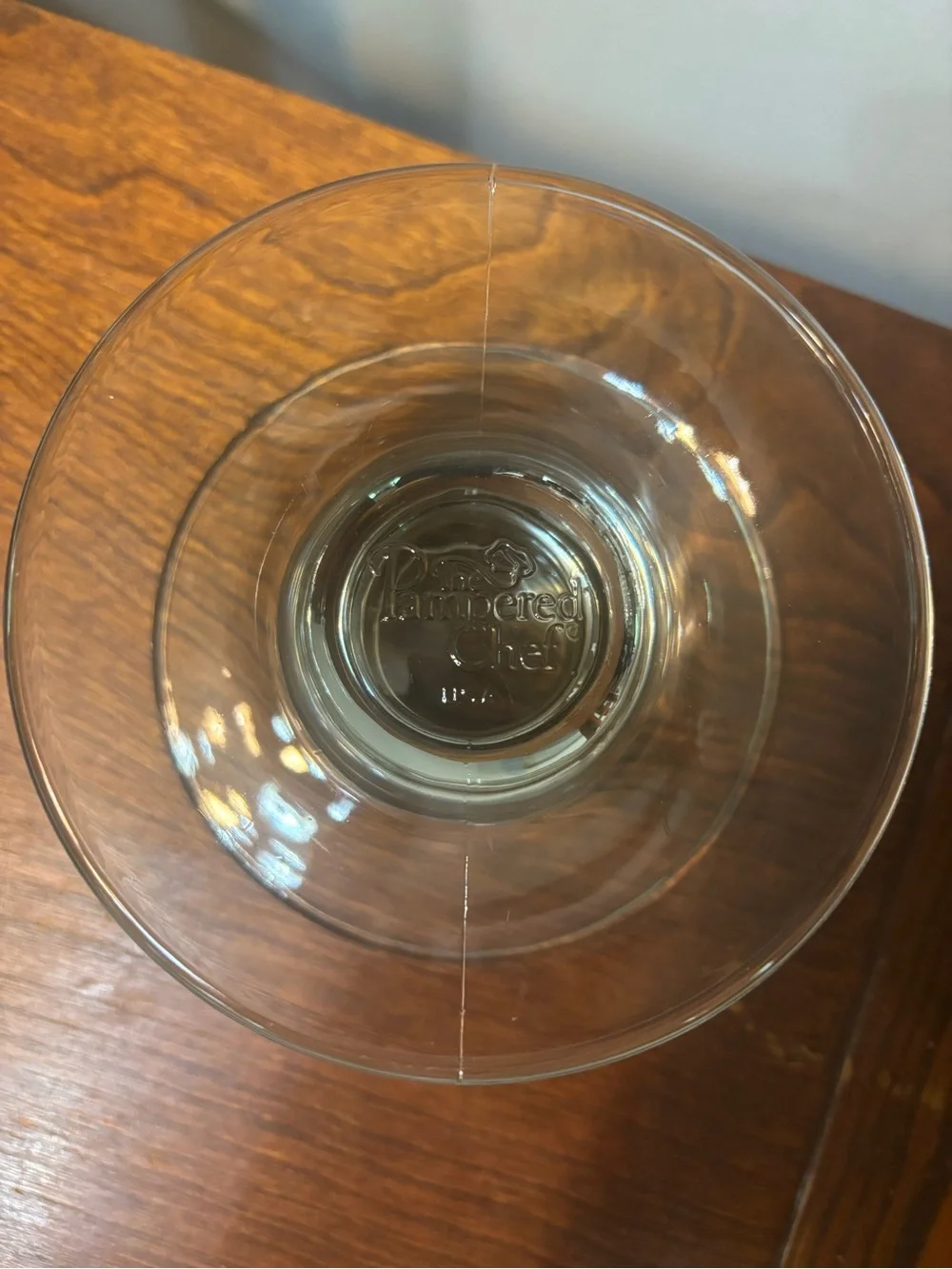 Pampered Chef Clear Glass Pedestal Cake Plate / Display Stand